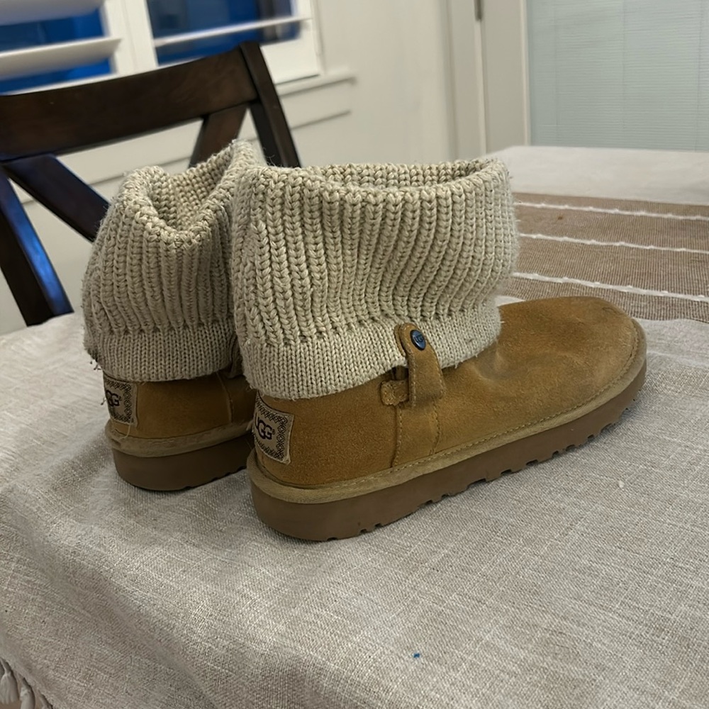 Ugg boots size 9